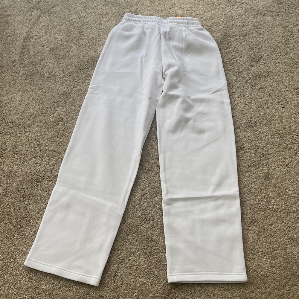 Von Dutch Cropped Hoody and Sweatpants - Picture 7 of 7